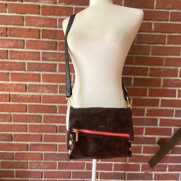 •Hammitt VIP Med-Painted Rattle Print Crossbody Clutch Bag NWT - Picture 16 of 16